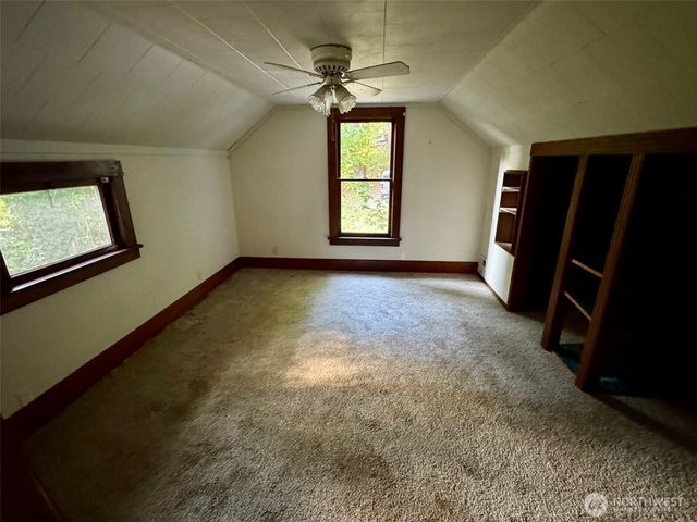 201 E Moore Avenue, Shelton, WA 98584