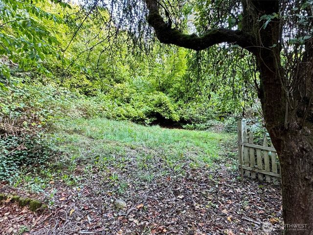 201 E Moore Avenue, Shelton, WA 98584