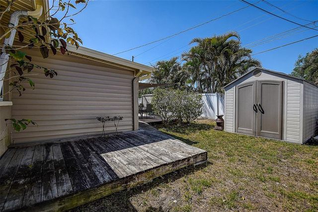 5931 33 AVENUE N, St Petersburg, FL 33710