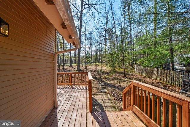 17 BRIDLEWOOD DR, Palmyra, VA 22963