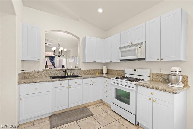 7057 Point Cabrillo Court, Las Vegas, NV 89113