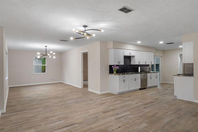 211 S DAVIS STREET, Beverly Hills, FL 34465