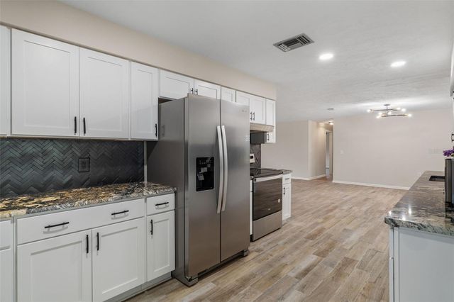 211 S DAVIS STREET, Beverly Hills, FL 34465