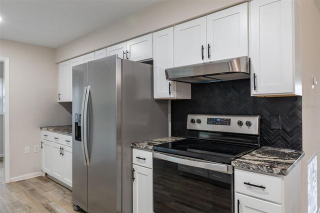 211 S DAVIS STREET, Beverly Hills, FL 34465