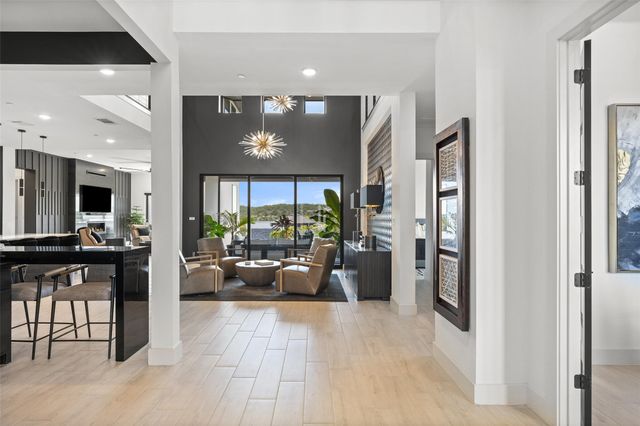 6916 Davenport Divide RD, Austin, TX 78738