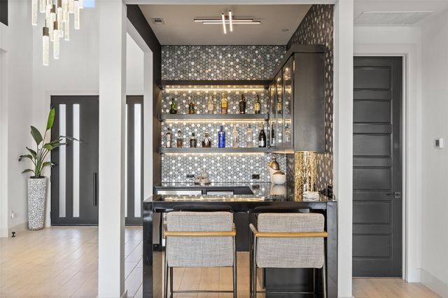 6916 Davenport Divide RD, Austin, TX 78738