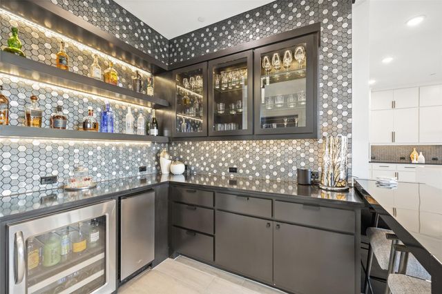 6916 Davenport Divide RD, Austin, TX 78738