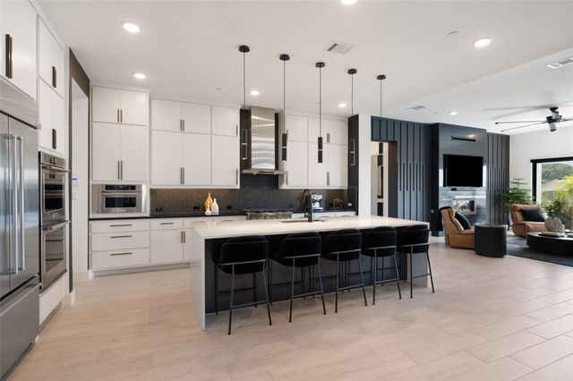 6916 Davenport Divide RD, Austin, TX 78738