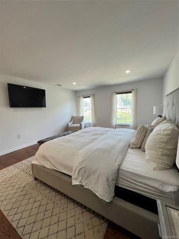 2 Box Tree, East Quogue, NY 11942