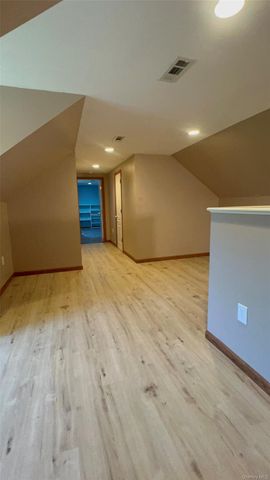 2 Box Tree, East Quogue, NY 11942