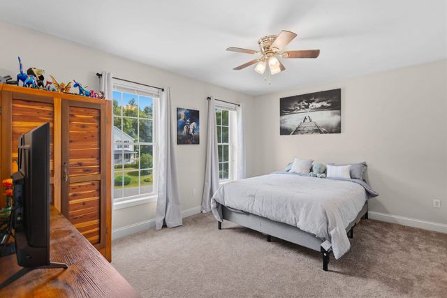 124 Olde Bridge Lane, Epping, NH 03042