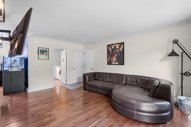 124 Olde Bridge Lane, Epping, NH 03042