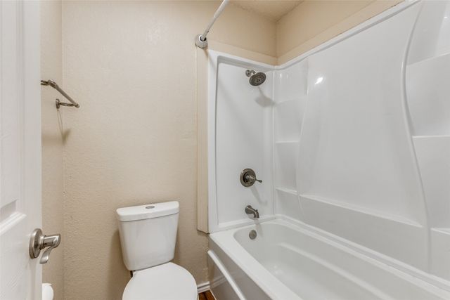 113 Saint James Court, Rhome, TX 76078