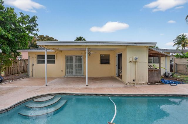 514 Riverside Drive, Palm Beach Gardens, FL 33410