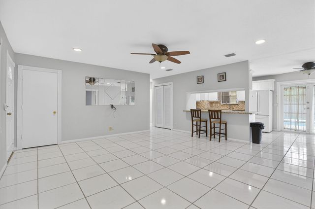 514 Riverside Drive, Palm Beach Gardens, FL 33410