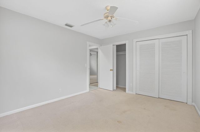 514 Riverside Drive, Palm Beach Gardens, FL 33410