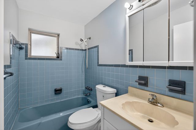 514 Riverside Drive, Palm Beach Gardens, FL 33410