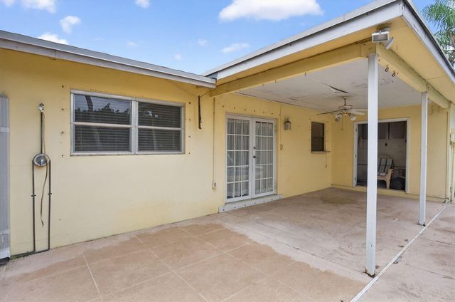 514 Riverside Drive, Palm Beach Gardens, FL 33410