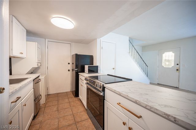 1428 Lorilyn Avenue 3, Las Vegas, NV 89119