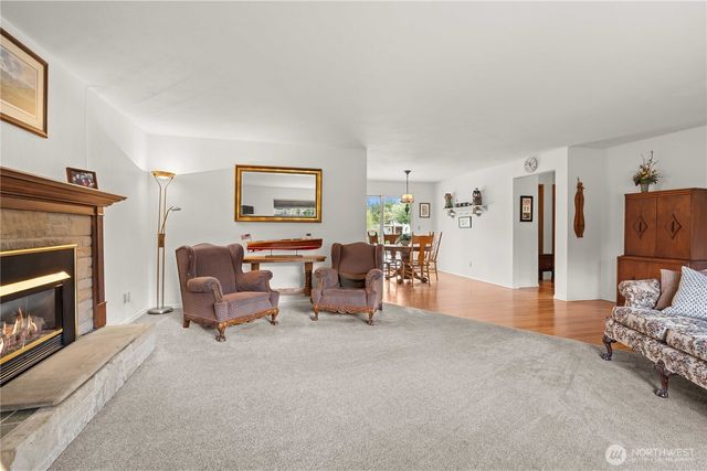 8715 18th Avenue E, Tacoma, WA 98445