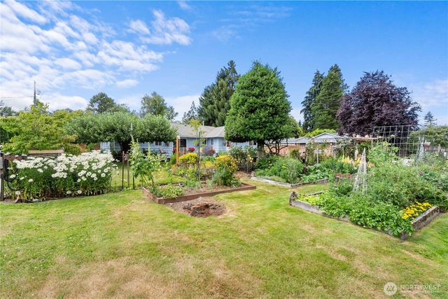 8715 18th Avenue E, Tacoma, WA 98445