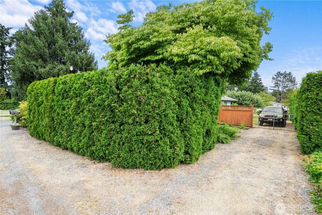 8715 18th Avenue E, Tacoma, WA 98445