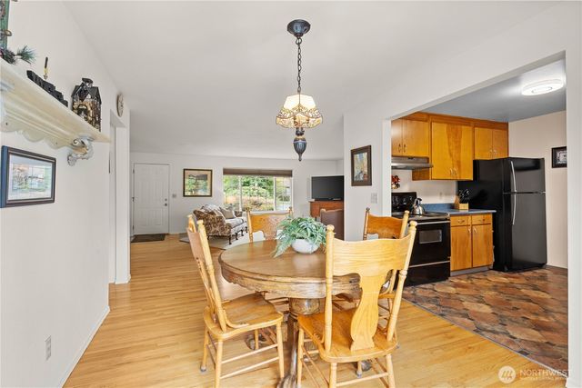 8715 18th Avenue E, Tacoma, WA 98445