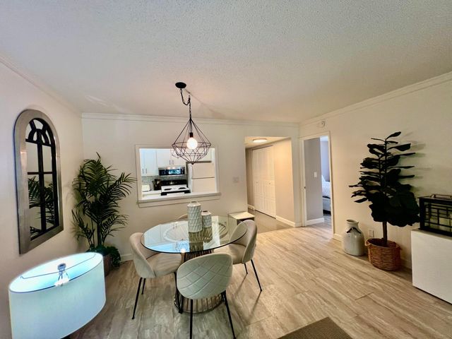 5640 SW 3RD Place 217, Margate, FL 33068