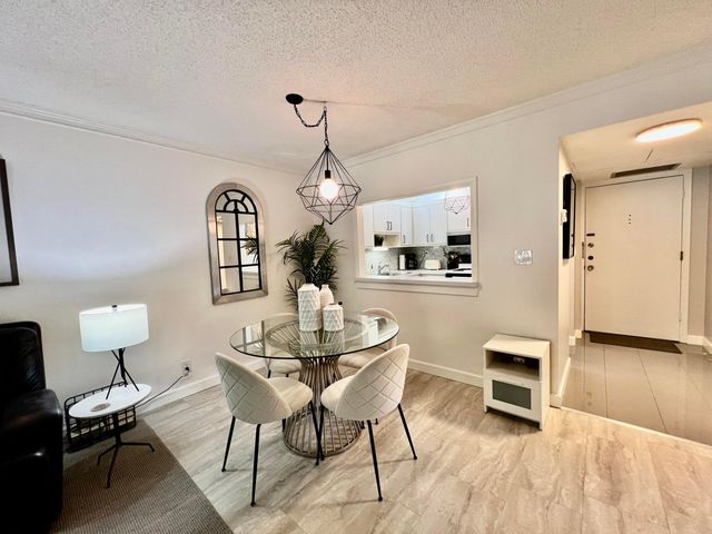 5640 SW 3RD Place 217, Margate, FL 33068