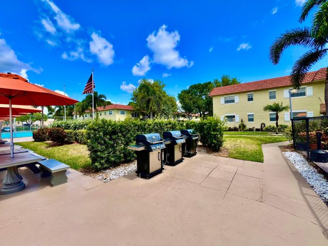 5640 SW 3RD Place 217, Margate, FL 33068