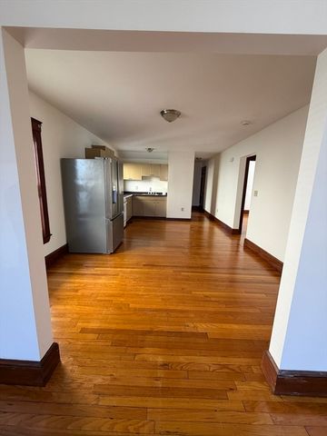 182 Western Ave 1, Lynn, MA 01904