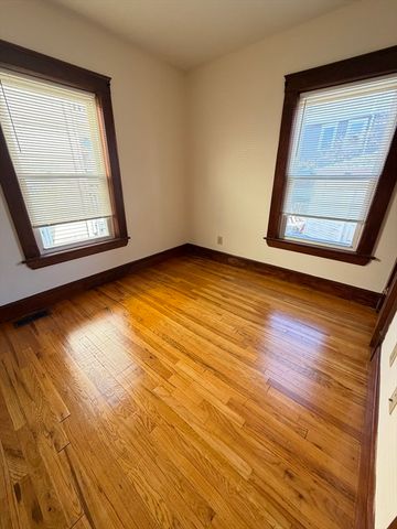 182 Western Ave 1, Lynn, MA 01904