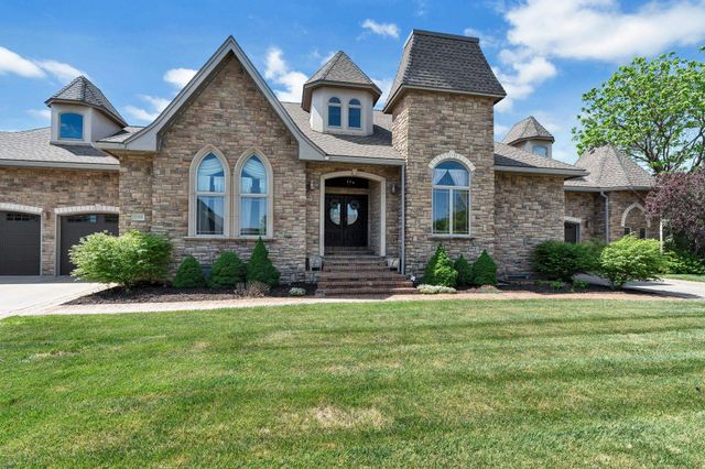 2319 N Rough Creek Rd, Derby, KS 67037