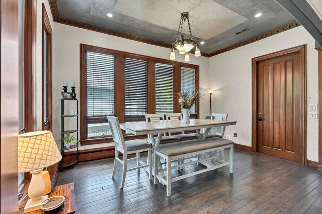 2319 N Rough Creek Rd, Derby, KS 67037