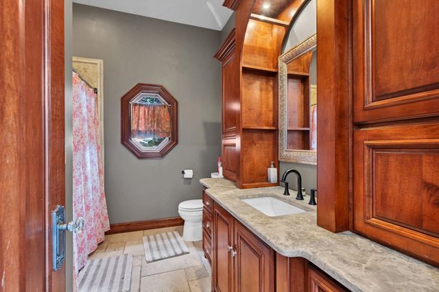2319 N Rough Creek Rd, Derby, KS 67037
