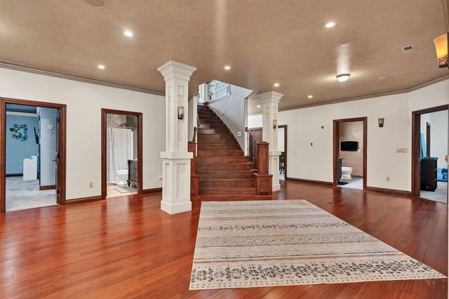 2319 N Rough Creek Rd, Derby, KS 67037