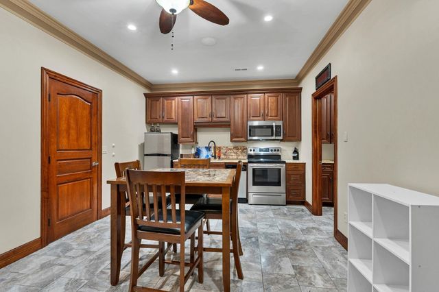 2319 N Rough Creek Rd, Derby, KS 67037