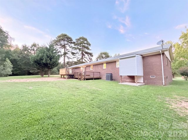 15408 Shawnee Trail, Matthews, NC 28104