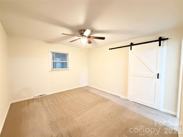 15408 Shawnee Trail, Matthews, NC 28104