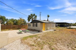 1640 Daniels DR B, North Fort Myers, FL 33917