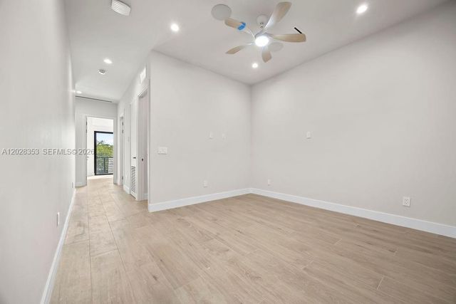1135 NE 11th Avenue, Fort Lauderdale, FL 33304