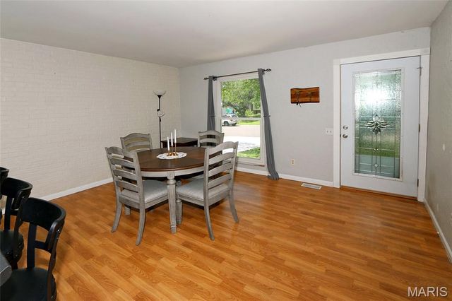 3033 Saint Babette Lane, St Charles, MO 63301