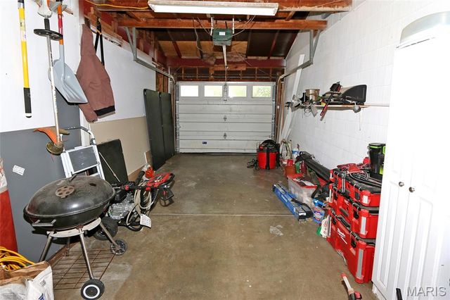 3033 Saint Babette Lane, St Charles, MO 63301
