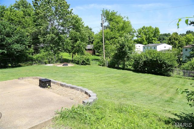 3033 Saint Babette Lane, St Charles, MO 63301