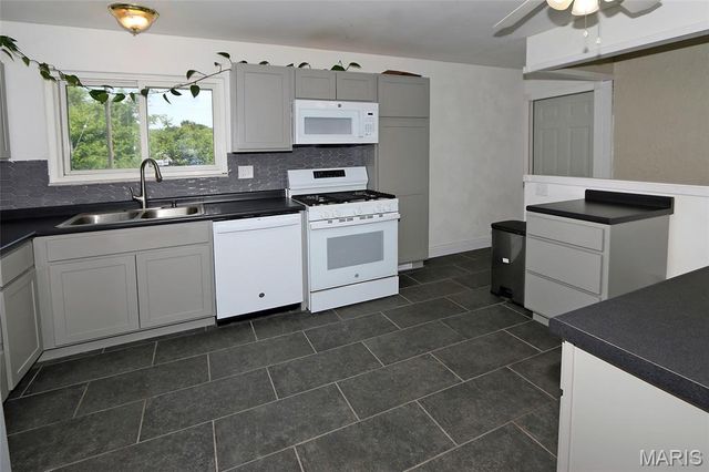 3033 Saint Babette Lane, St Charles, MO 63301