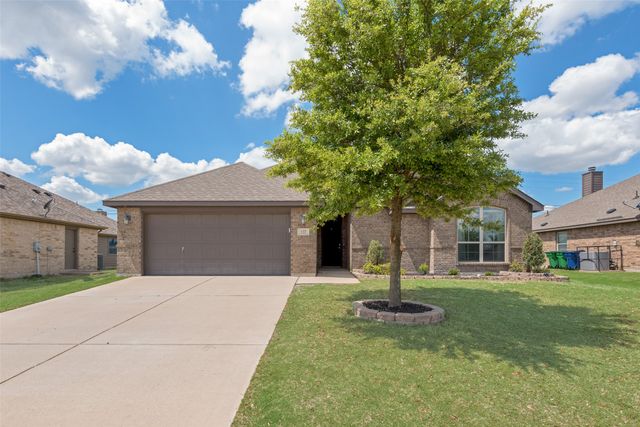 137 Sierra Drive, Waxahachie, TX 75167