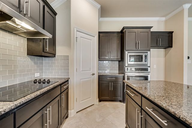 137 Sierra Drive, Waxahachie, TX 75167