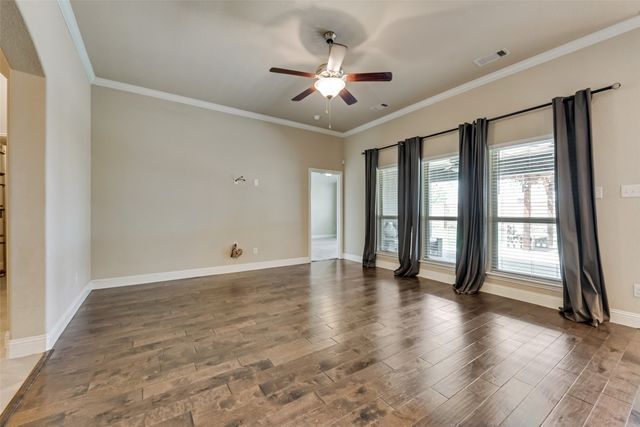 137 Sierra Drive, Waxahachie, TX 75167