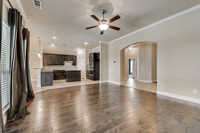 137 Sierra Drive, Waxahachie, TX 75167