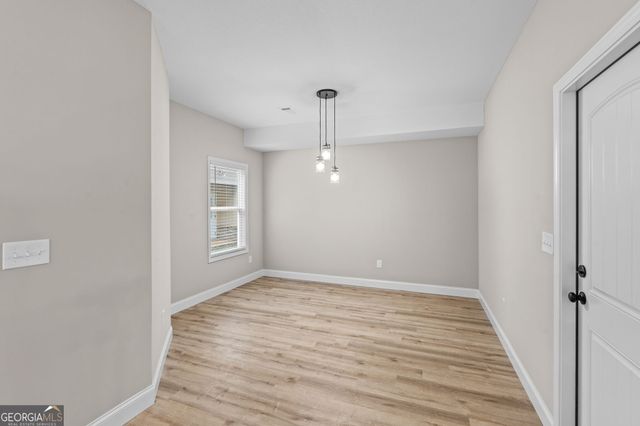 302 Beau Claire Circle, Byron, GA 31008